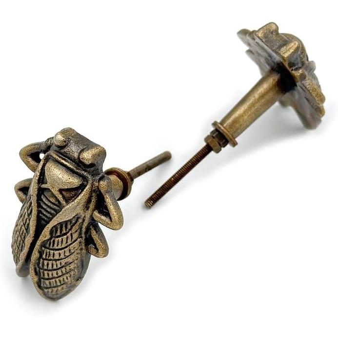 HAMILTON BRASS Cicada Cabinet Knob | Antique Brass Insect Shaped Decorative Drawer Pull Handle for Cabinets Dressers | 61x44 mm Solid Furniture Knob | Vintage Rustic Nature Inspired Hardware Pull