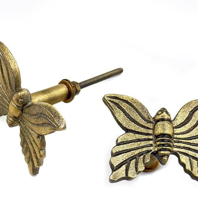 HAMILTON BRASS Antique Brass Moth Knob | Vintage Cast Iron Furniture Handle | Butterfly Design Drawer Pull for Cabinets, Dressers & Cupboards | Rustic Decorative Hardware | Hardware Knob (1 Piece)